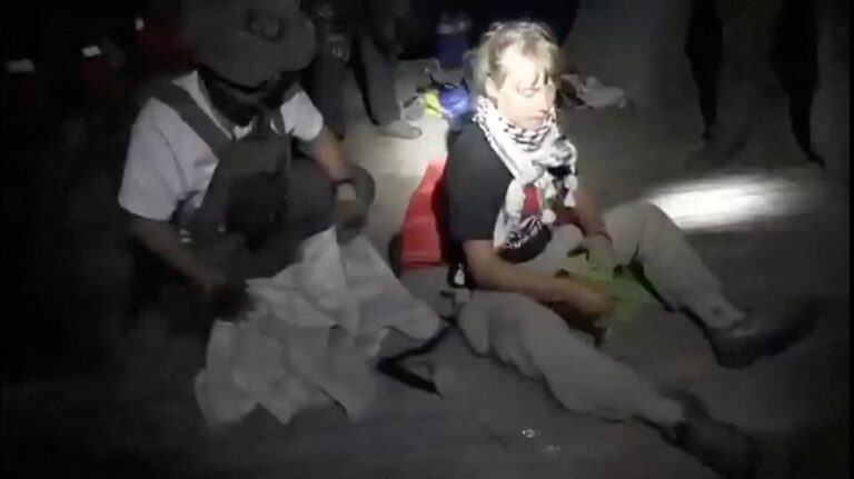 Izrael feltartóztatta a Gázába tartó flottillát – Greta Thunberget is őrizetbe vették