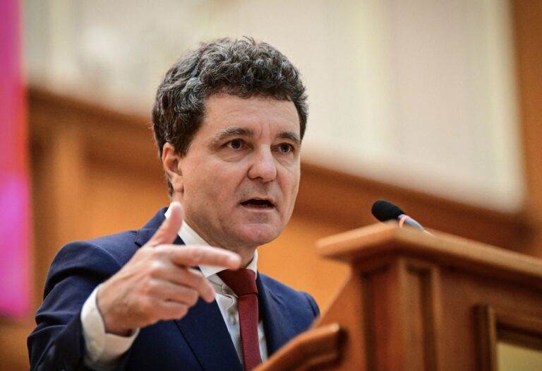 A román elnök Moldova és Ukrajna EU-csatlakozását sürgeti – szembemegy a magyar vétóval