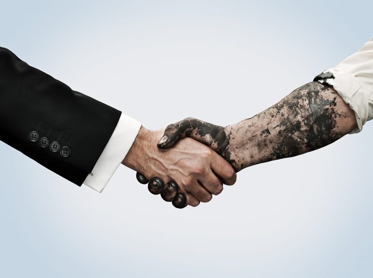 Az EU-USA kereskedelmi egyezményt felfüggesztette az Európai Parlament