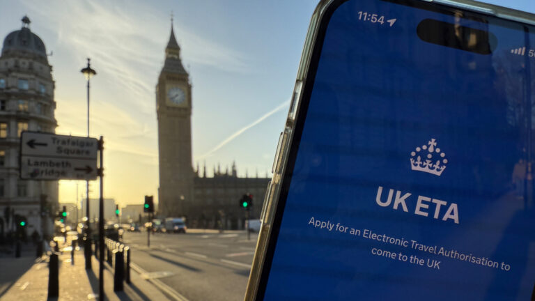 Elektronikus beutazási engedély vált kötelezővé az Egyesült Királyságba