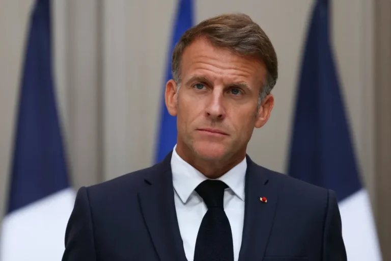 Macron védelmi tervet kért a francia kritikus infrastruktúrára