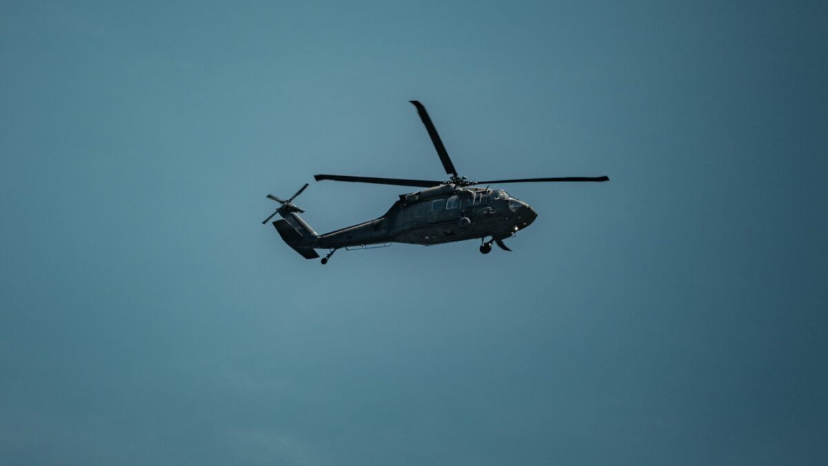 Orosz fregatt jelzőrakétákat lőtt egy dán helikopter közelébe