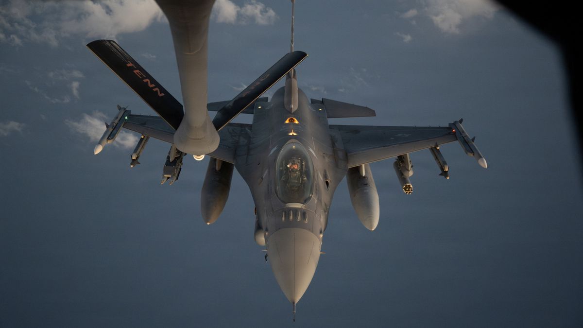 Szlovákia újabb négy F-16 D Block 70 vadászgépet vásárol az Egyesült Államoktól
