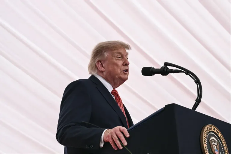 Trump az ír és északír egyesülést támogatja dublini látogatásán
