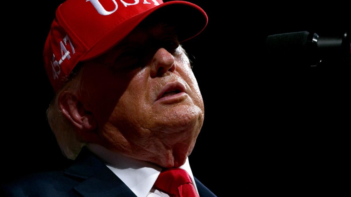 Trump vámokkal fenyegette meg az EU-t Kanada miatt