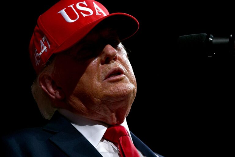 Trump vámokkal fenyegette meg az EU-t Kanada miatt
