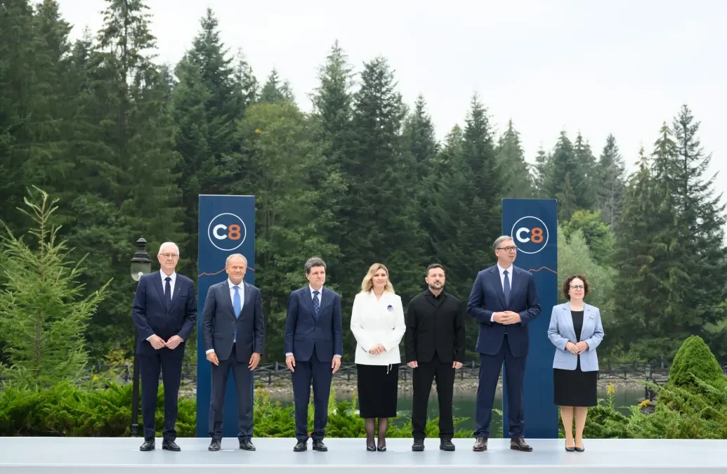 Zelenszkij bejelentette a Kárpáti Nyolcak első csúcstalálkozóját