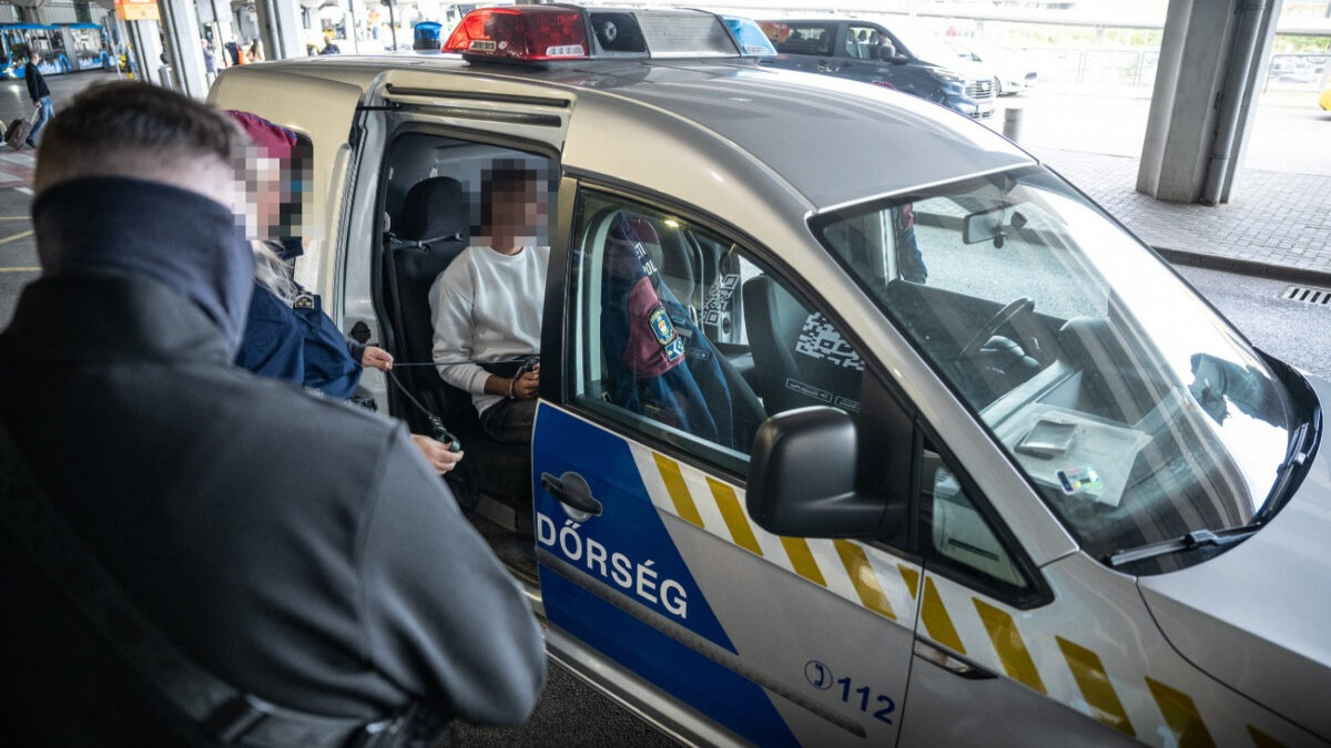 Antiguán fogtak el egy magyar férfit gyermekpornográfia miatt