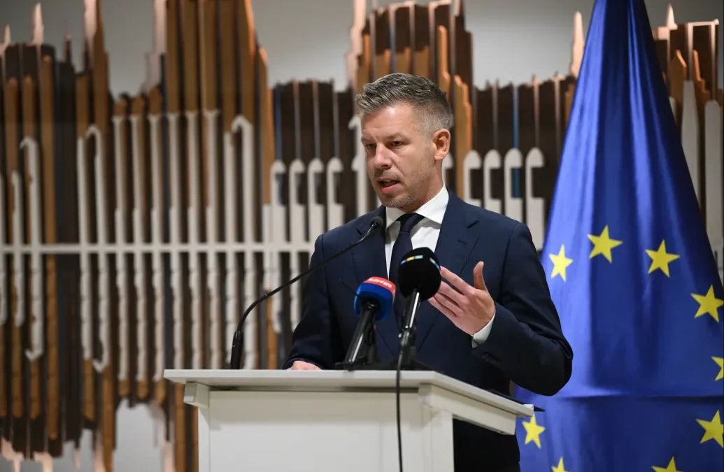 Magyar Péter Brüsszelben az uniós pénzekről és Ukrajnáról beszélt