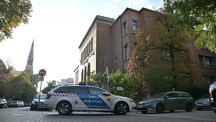 Rendkívüli szünetet rendeltek el a Radnóti iskolában fenyegetés miatt
